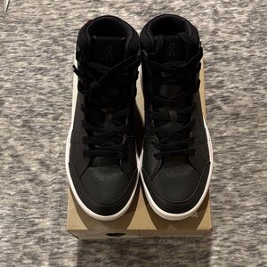 On Running THE ROGER Clubhouse Mid Black Eclipse Sneakers Women’s 8.5 202